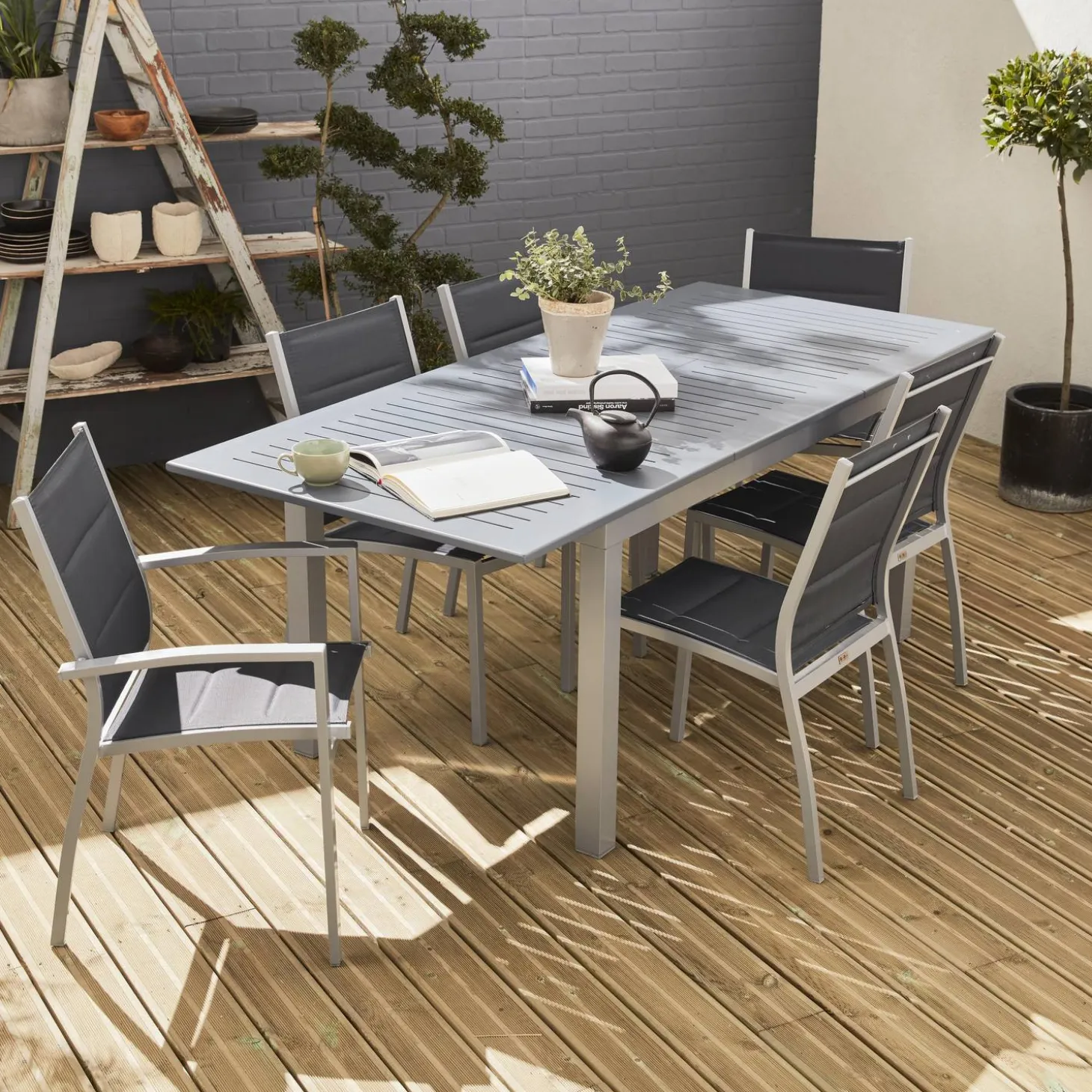 Conjunto de jardim com mesa extensível em alumínio com 6 cadeiras