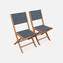 Conjunto de jardim com mesa extensível em madeira com 8 cadeiras