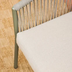 Conjunto de jardim com sofá e 2 poltronas em aço e resina, 4 lugares