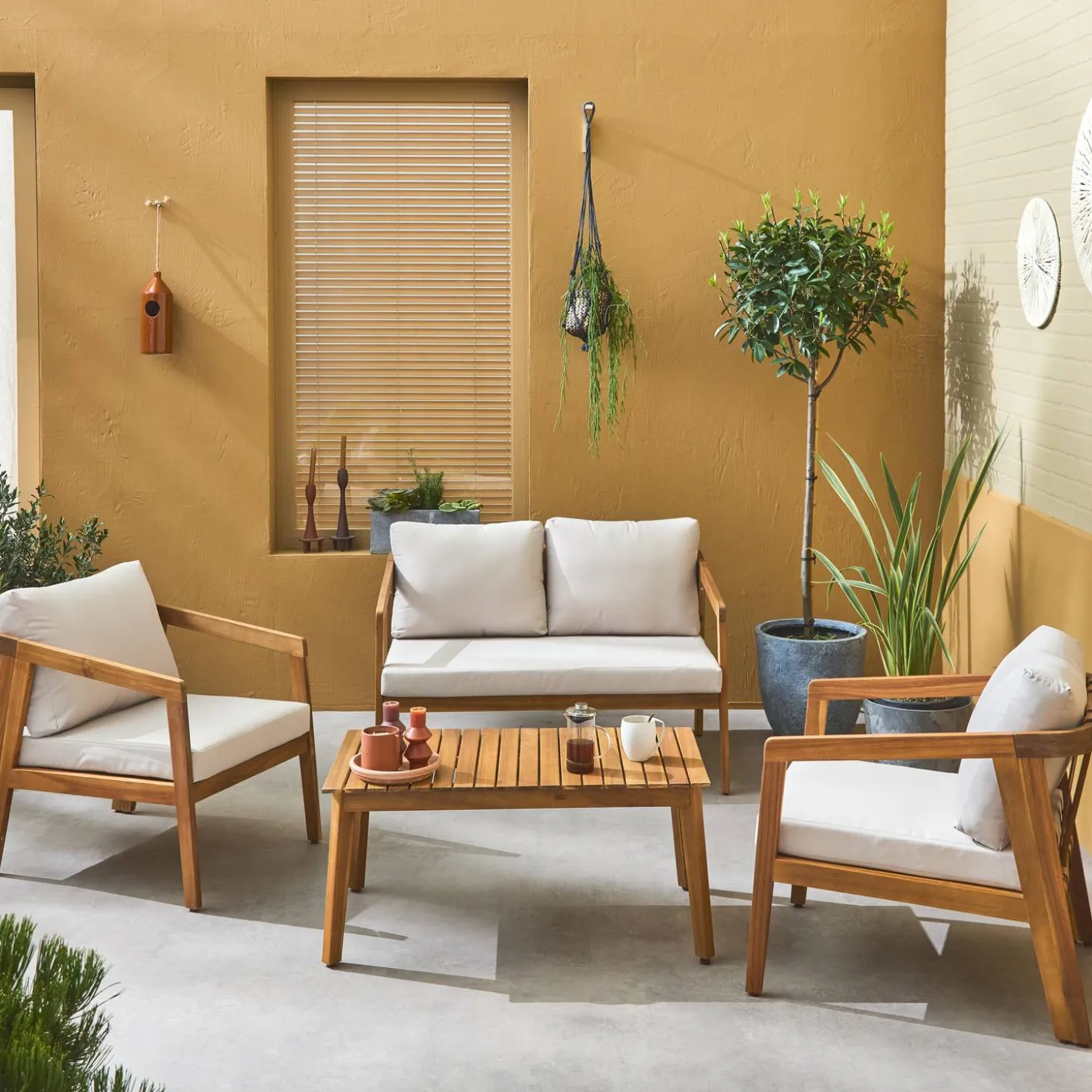 Conjunto de jardim relax de 4 lugares com sofá em madeira de acácia