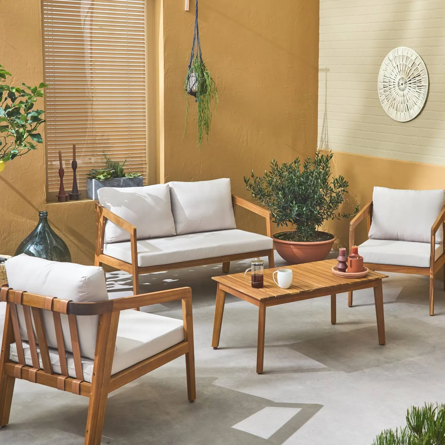 Conjunto de jardim relax de 4 lugares com sofá em madeira de acácia
