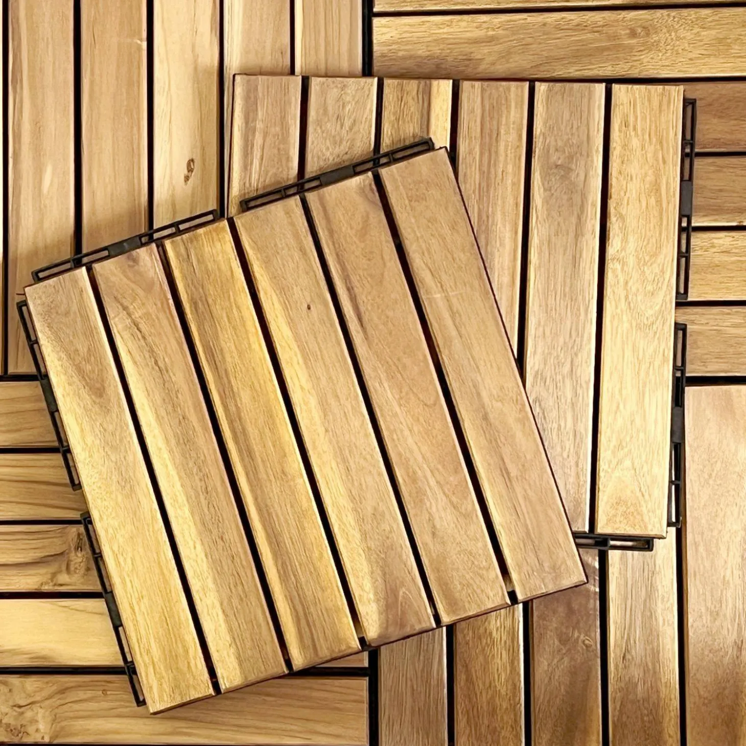 Conjunto de ladrilhos de madeira para decks de 30x30cm