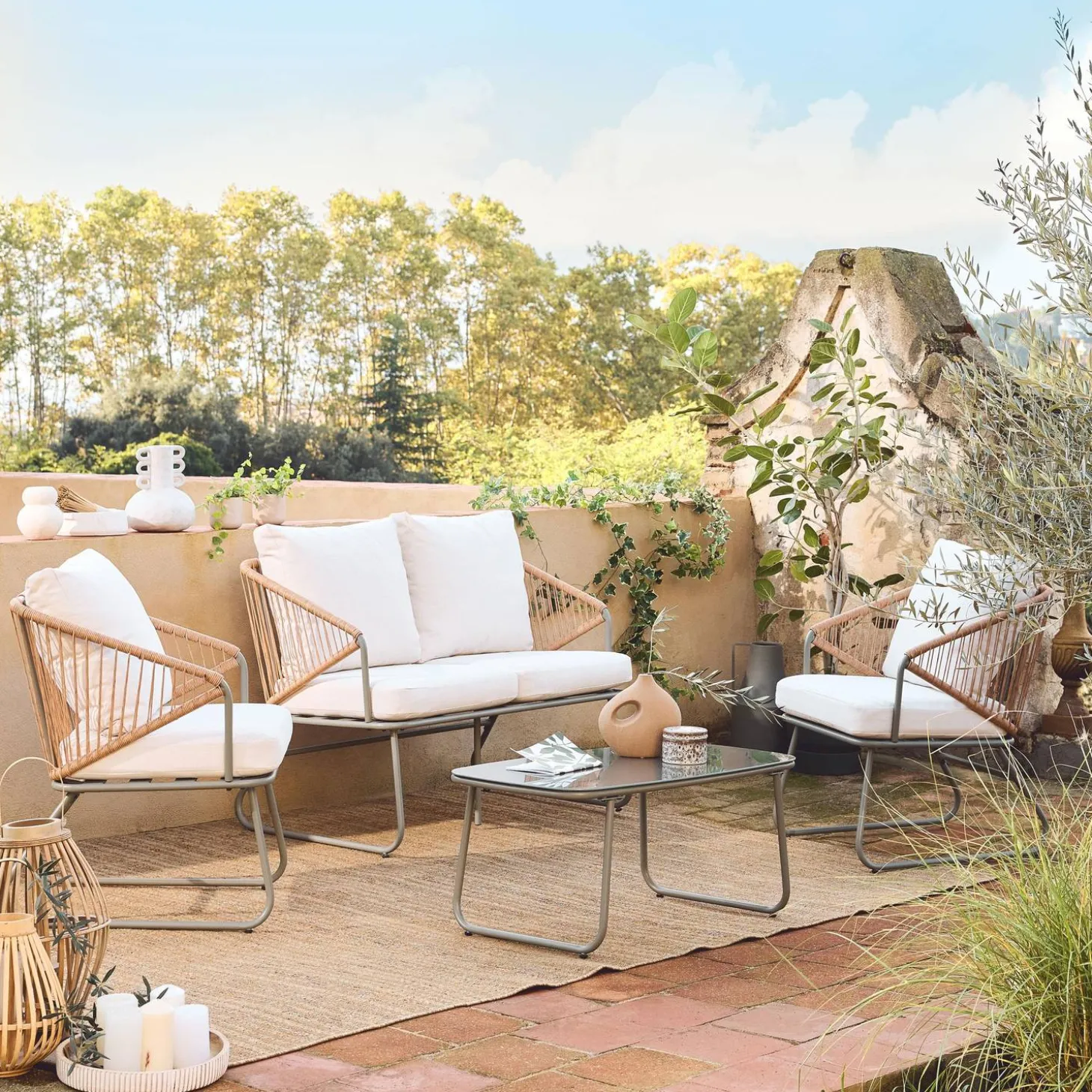 Conjunto de mobiliário de jardim relax em metal e resina natural, 4 lugares