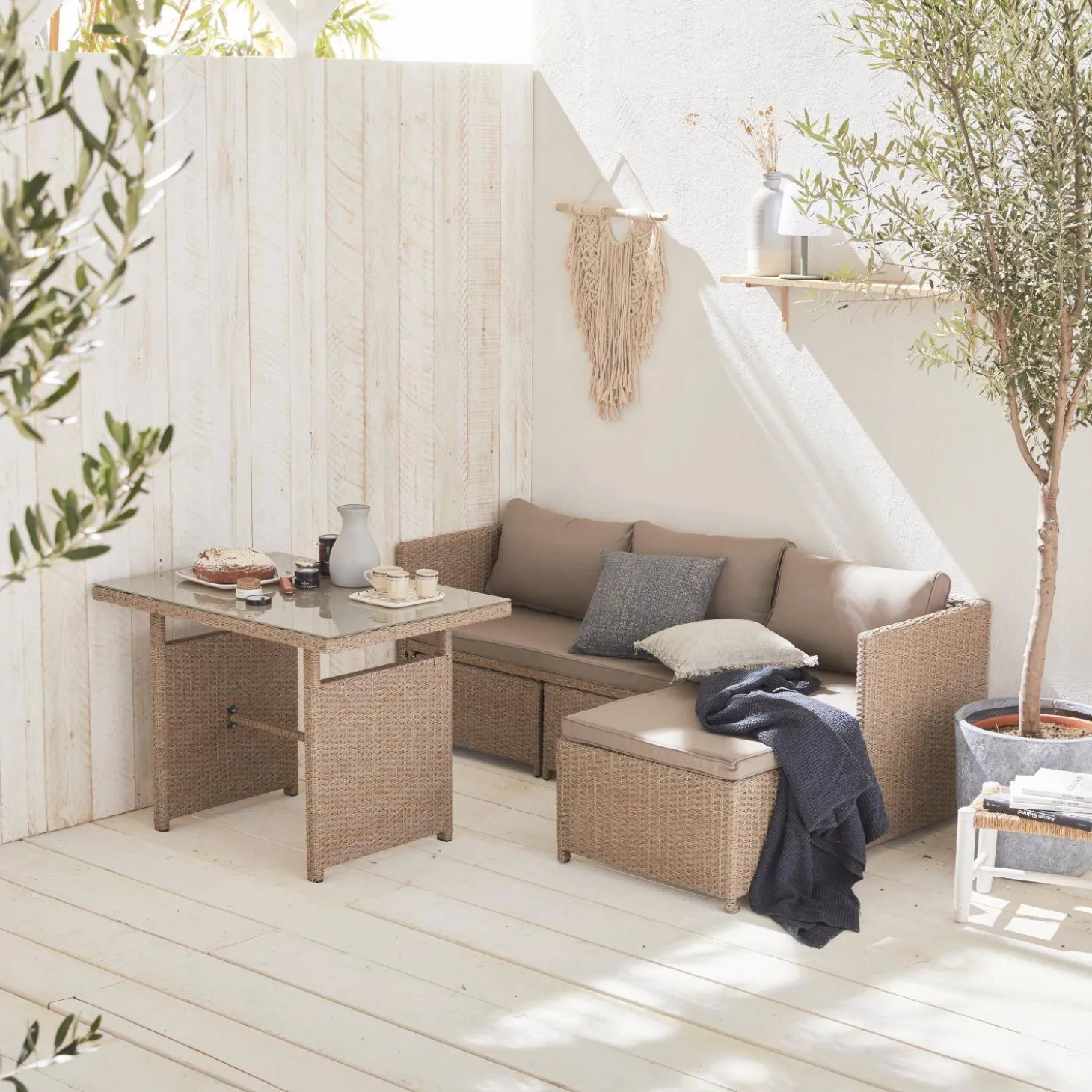 Conjunto de mobiliário de jardim em resina trançada com mesa, 6 lugares