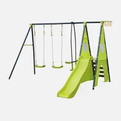Conjunto de parque infantil com baloiço e escorrega