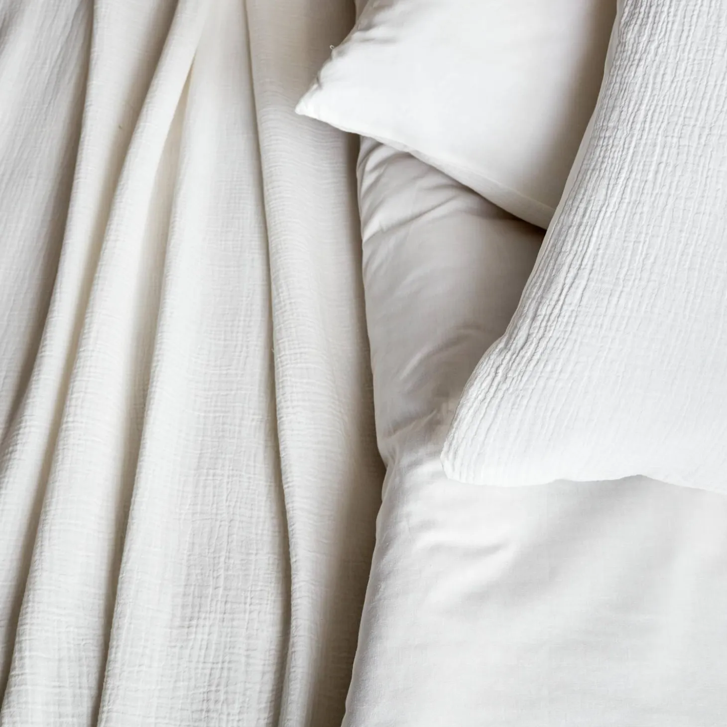 Conjunto de roupa de cama em gaze de algodão branco