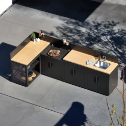 Cozinha exterior 5 módulos com acabamento em aço e madeira