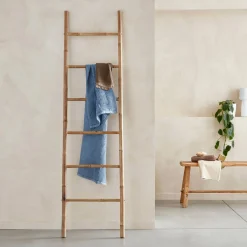 Escada decorativa de bambu com 6 montantes