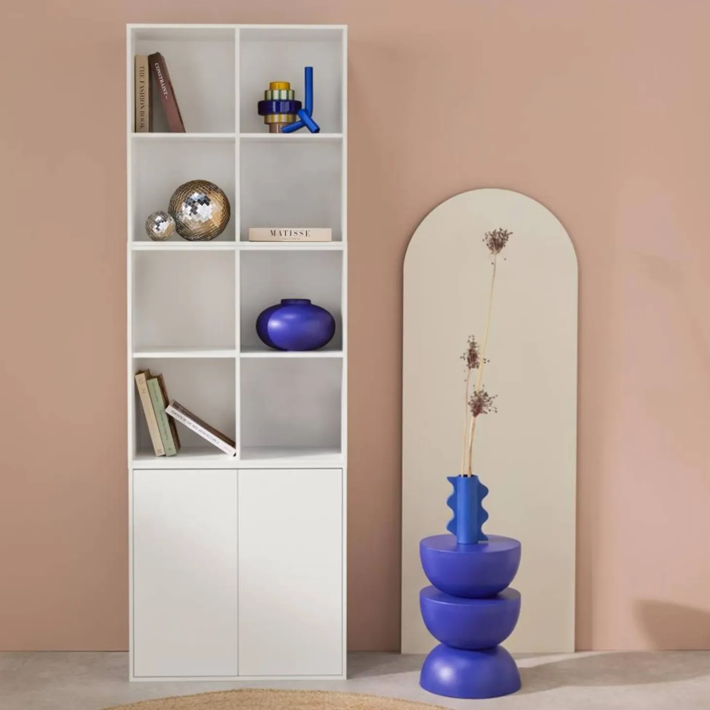 Estante, biblioteca modular decoração madeira, 2 portas e 8 nichos