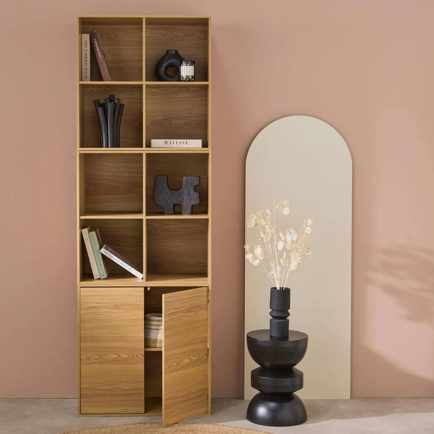 Estante, biblioteca modular decoração madeira, 2 portas e 8 nichos