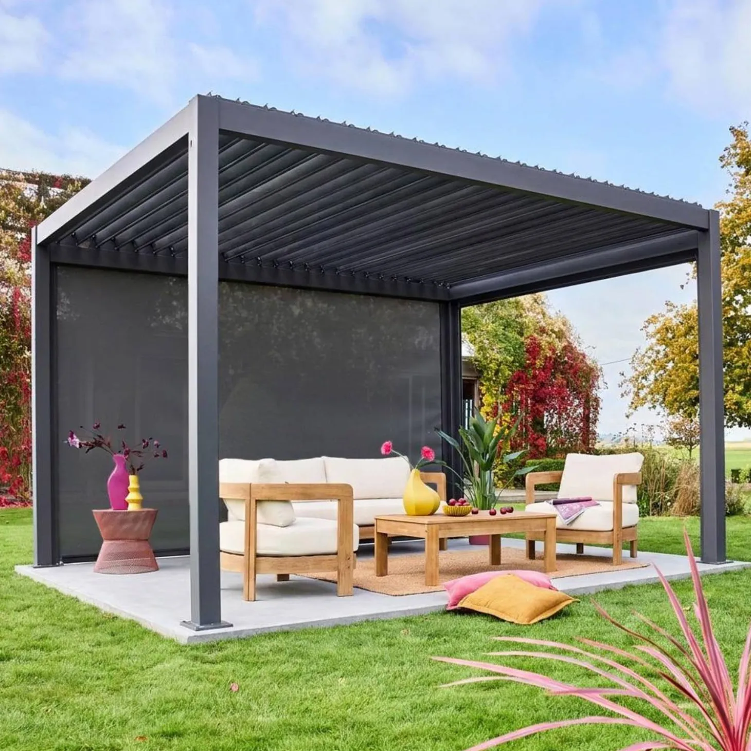 Estore lateral de enrolar em alumínio e textilene para pérgola bioclimática, 4m