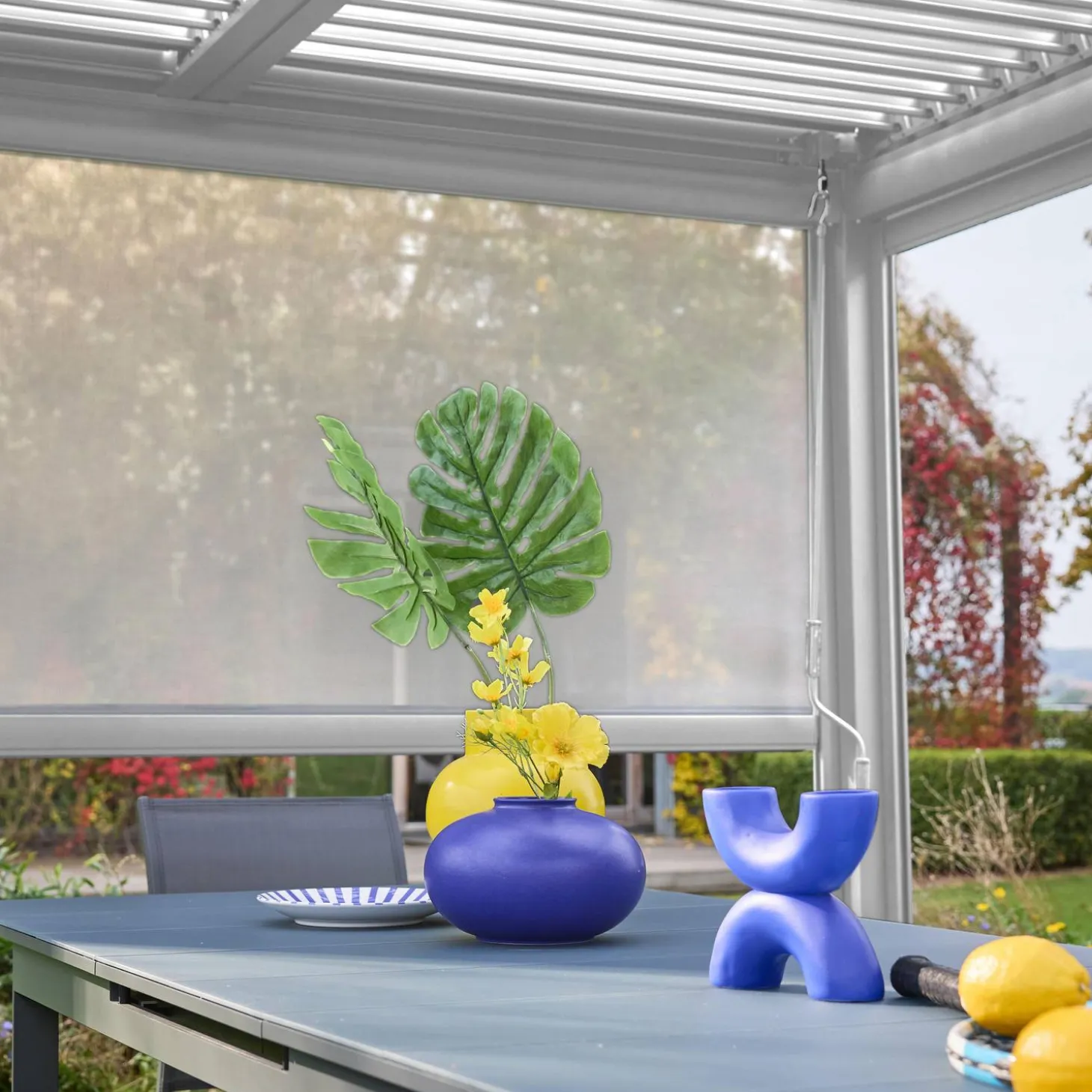 Estore lateral de enrolar em alumínio e textilene para pérgola bioclimática, 3m