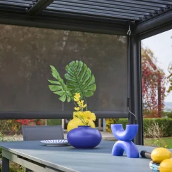 Estore lateral de enrolar em alumínio e textilene para pérgola bioclimática, 3m