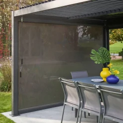 Estore lateral de enrolar em alumínio e textilene para pérgola bioclimática, 3m