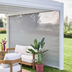 Estore lateral de enrolar em alumínio e textilene para pérgola bioclimática, 4m