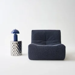 Mesa de apoio em aço esmaltado cromado