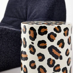 Mesa de apoio em aço esmaltado de padrão leopardo