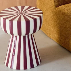 Mesa de apoio em aço esmaltado listras