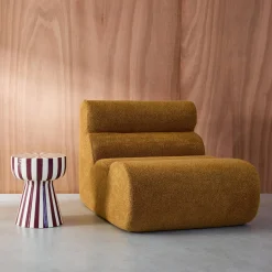 Mesa de apoio em aço esmaltado listras