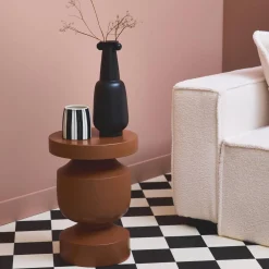 Mesa de apoio o mesa de cabeceira em metal