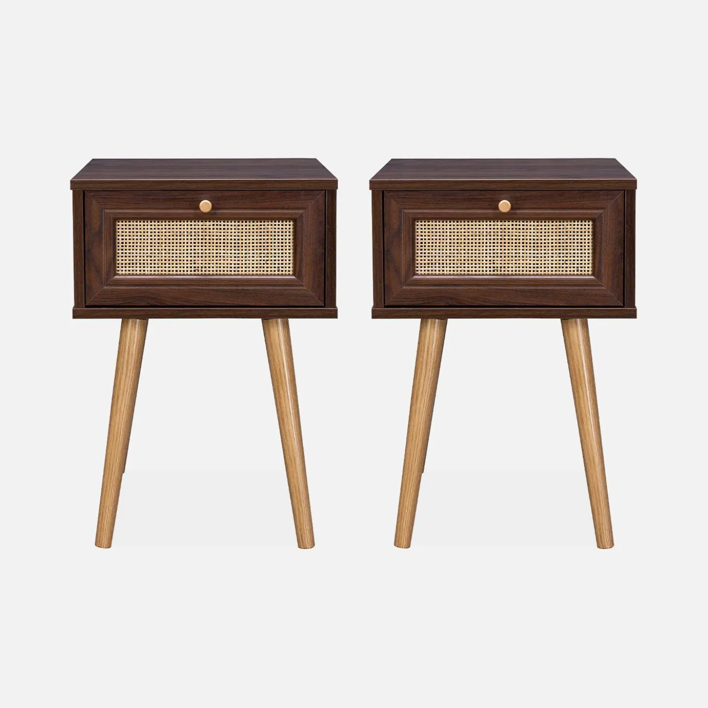 Mesa de cabeceira com efeito de madeira e cana, set de 2
