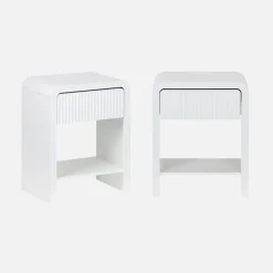 Mesa de cabeceira com efeito madeira ranhurada, set de 2