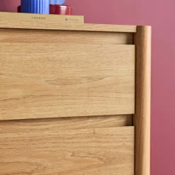 Mesa de cabeceira com 2 gavetas
