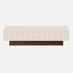 Mesa de centro com padrão de azulejos em imitação de cerâmica mate