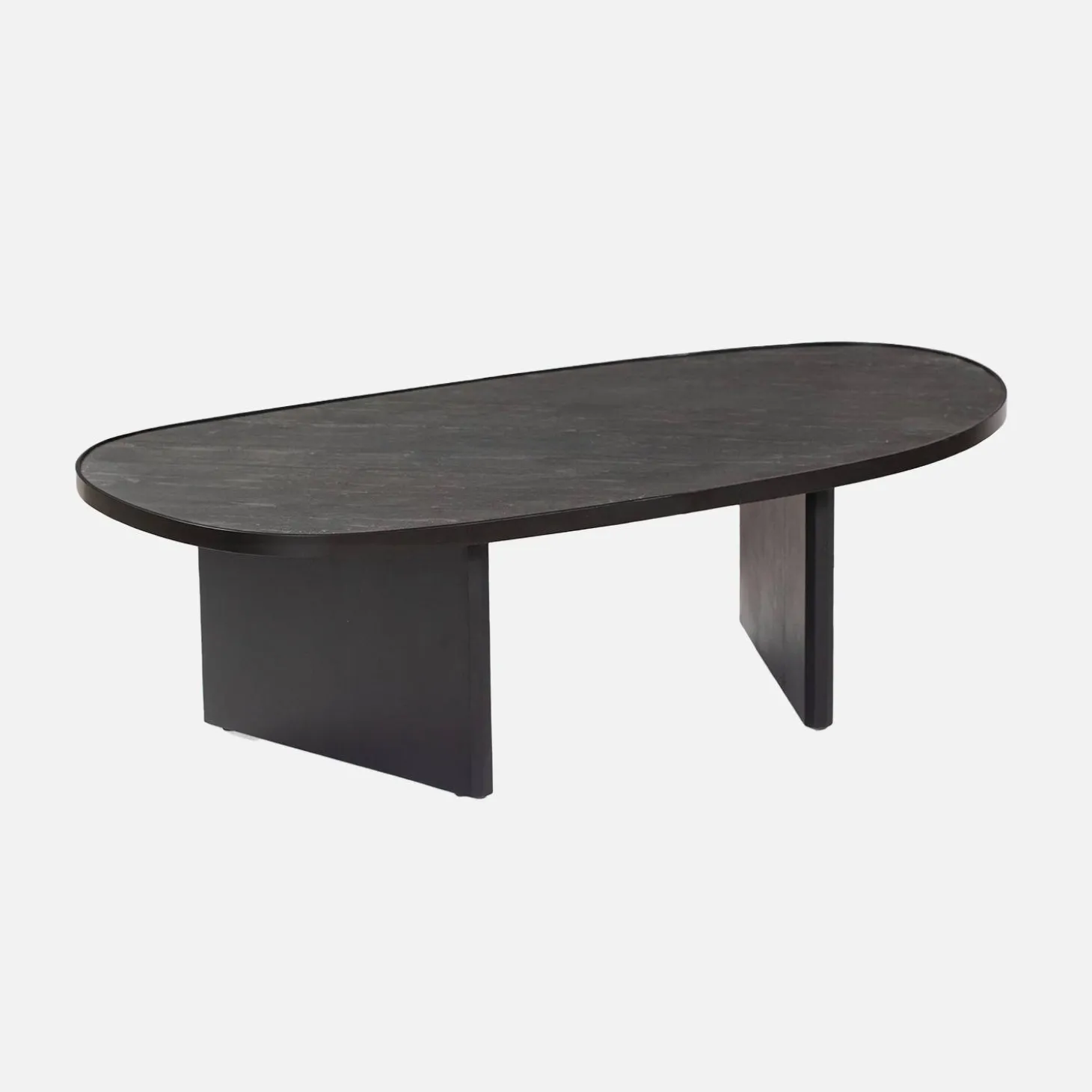 Mesa de centro oval de madeira de mangueira e lâmina de pedra