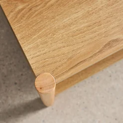 Mesa de centro retangular em decoração madeira