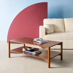 Mesa de centro retangular em decoração madeira