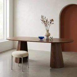 Mesa de jantar oval em madeira, 8 lugares
