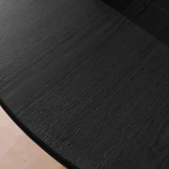 Mesa de jantar redonda em madeira para 4 lugares