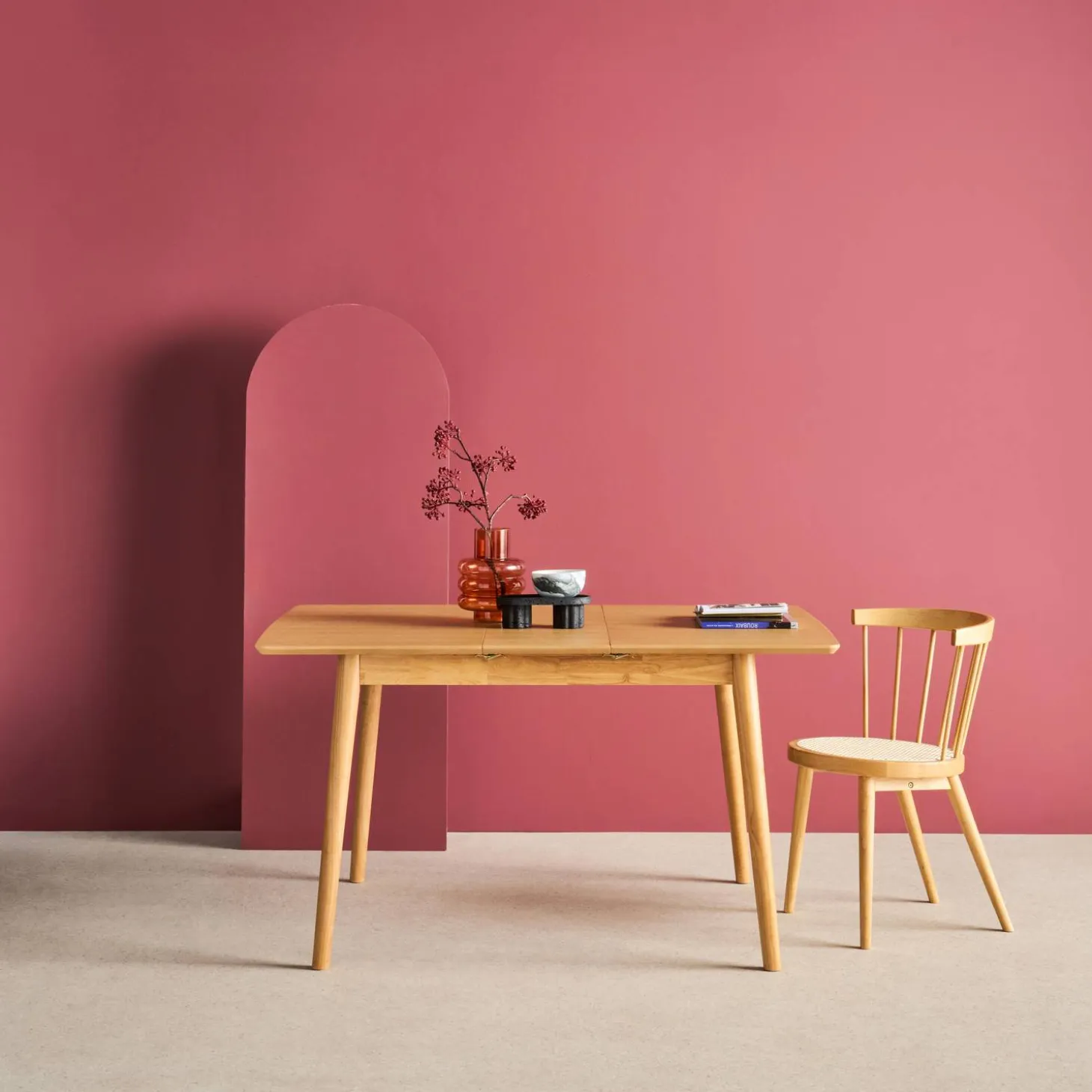 Mesa de jantar retangular extensível em madeira, 4-6 lugares