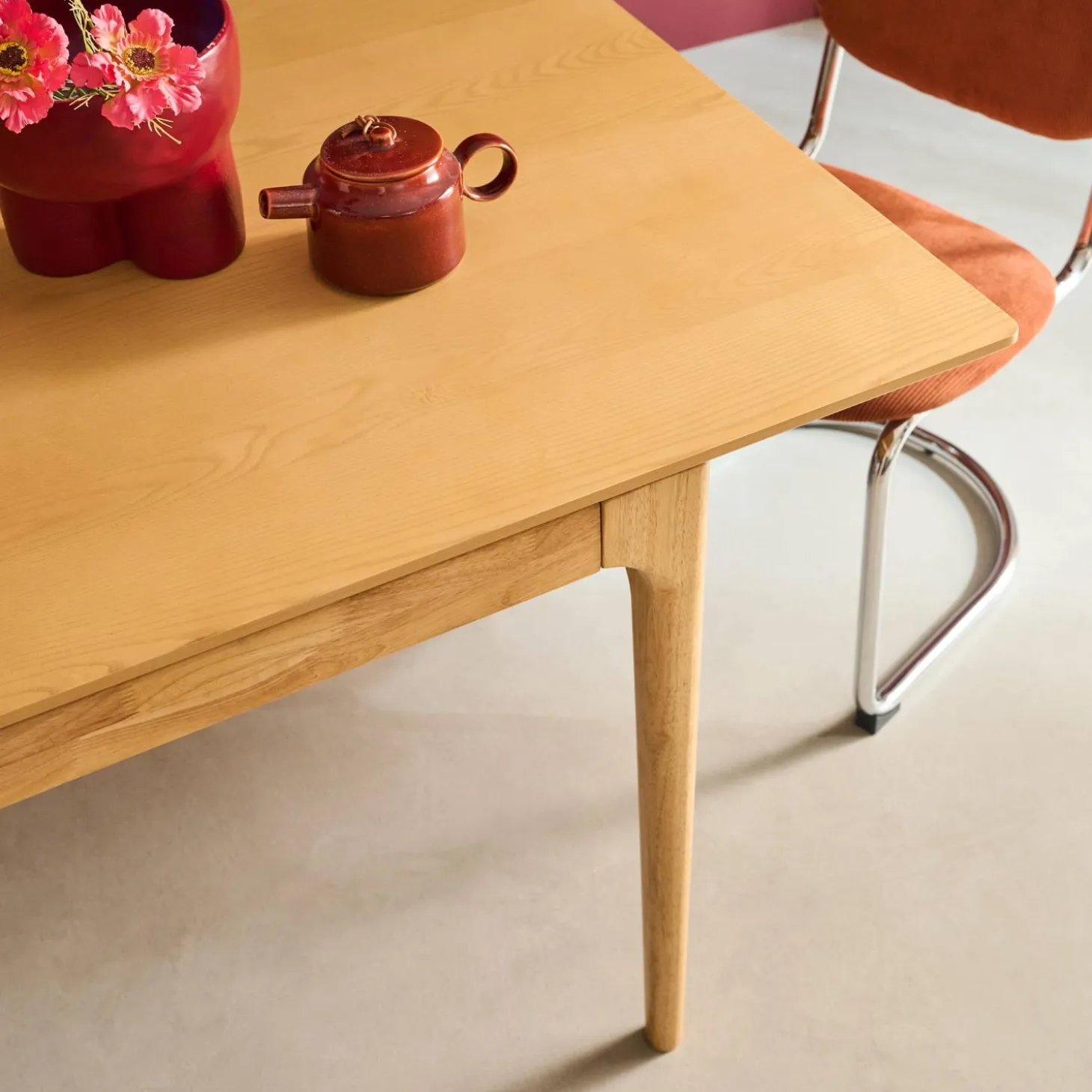 Mesa de jantar retangular extensível em madeira para 6-8 lugares