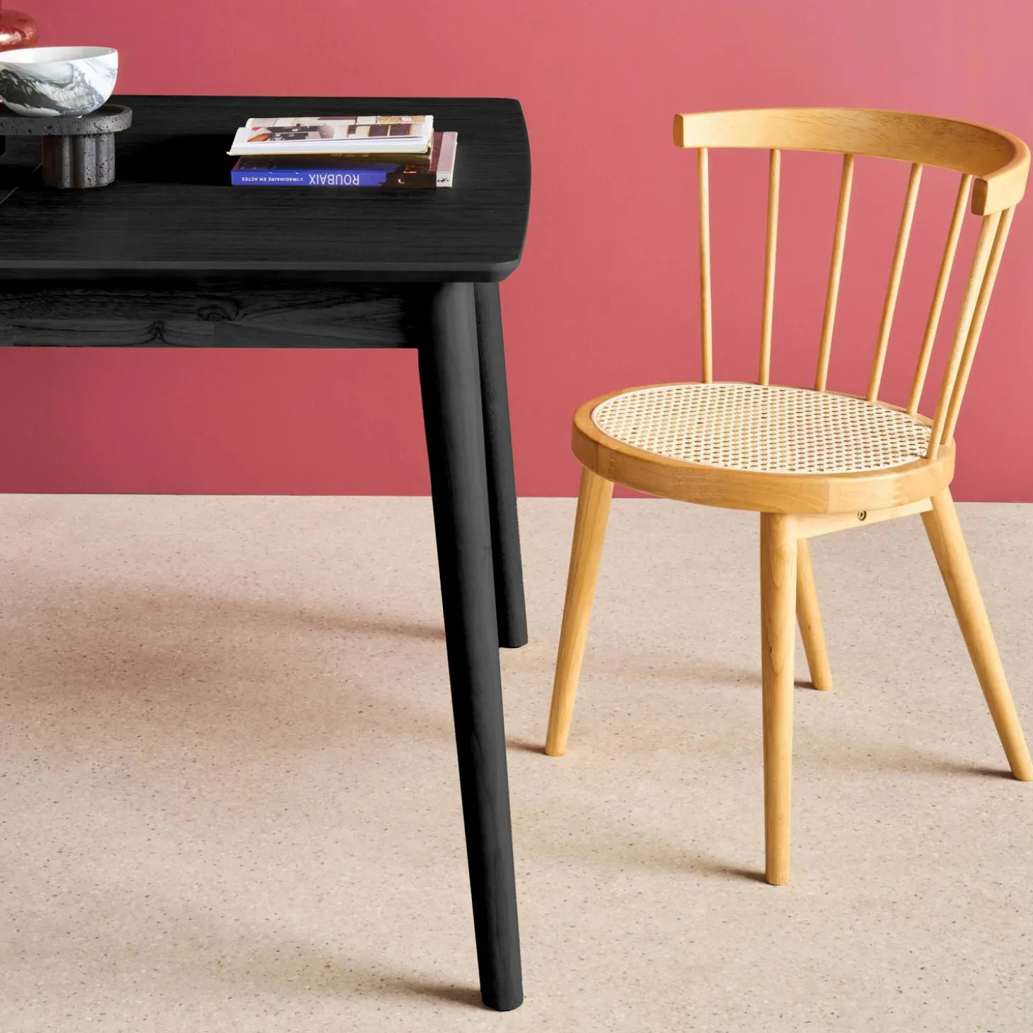 Mesa de jantar retangular extensível em madeira, 4-6 lugares