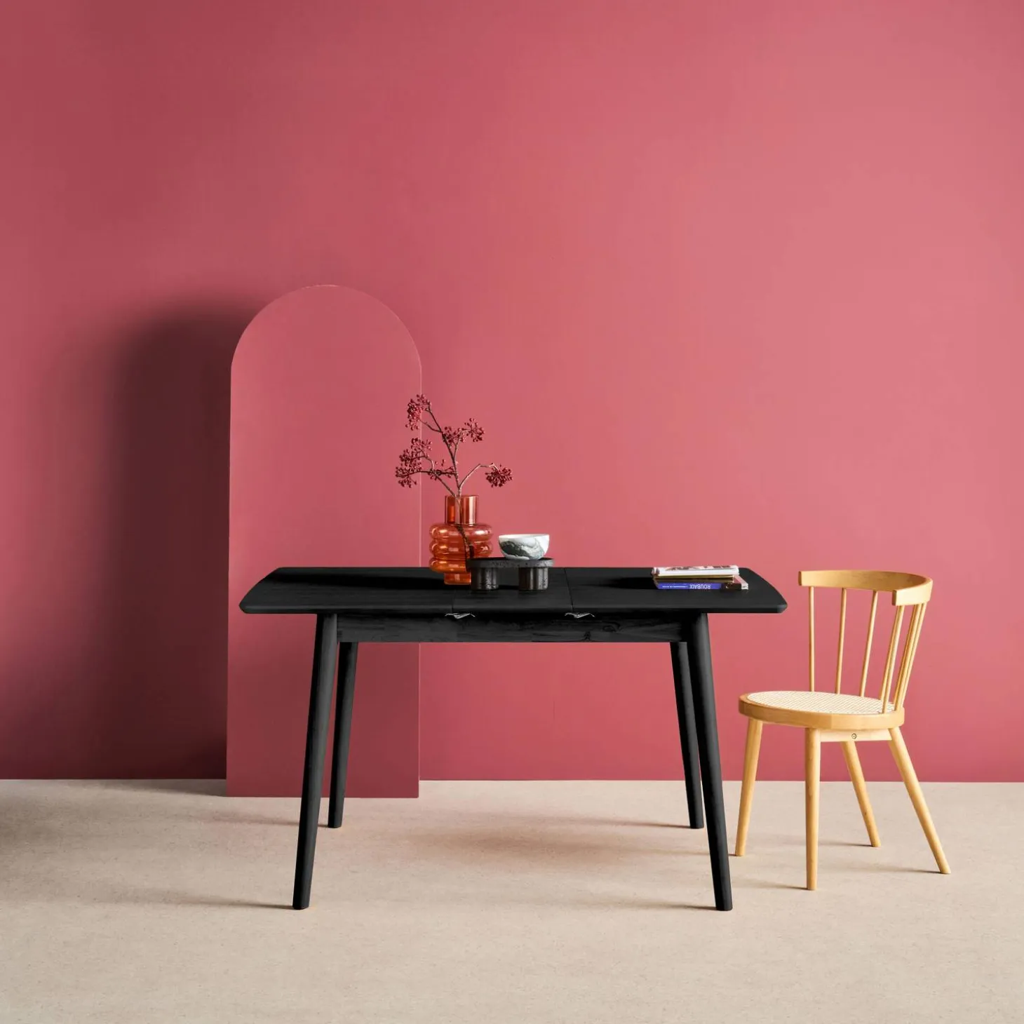 Mesa de jantar retangular extensível em madeira, 4-6 lugares