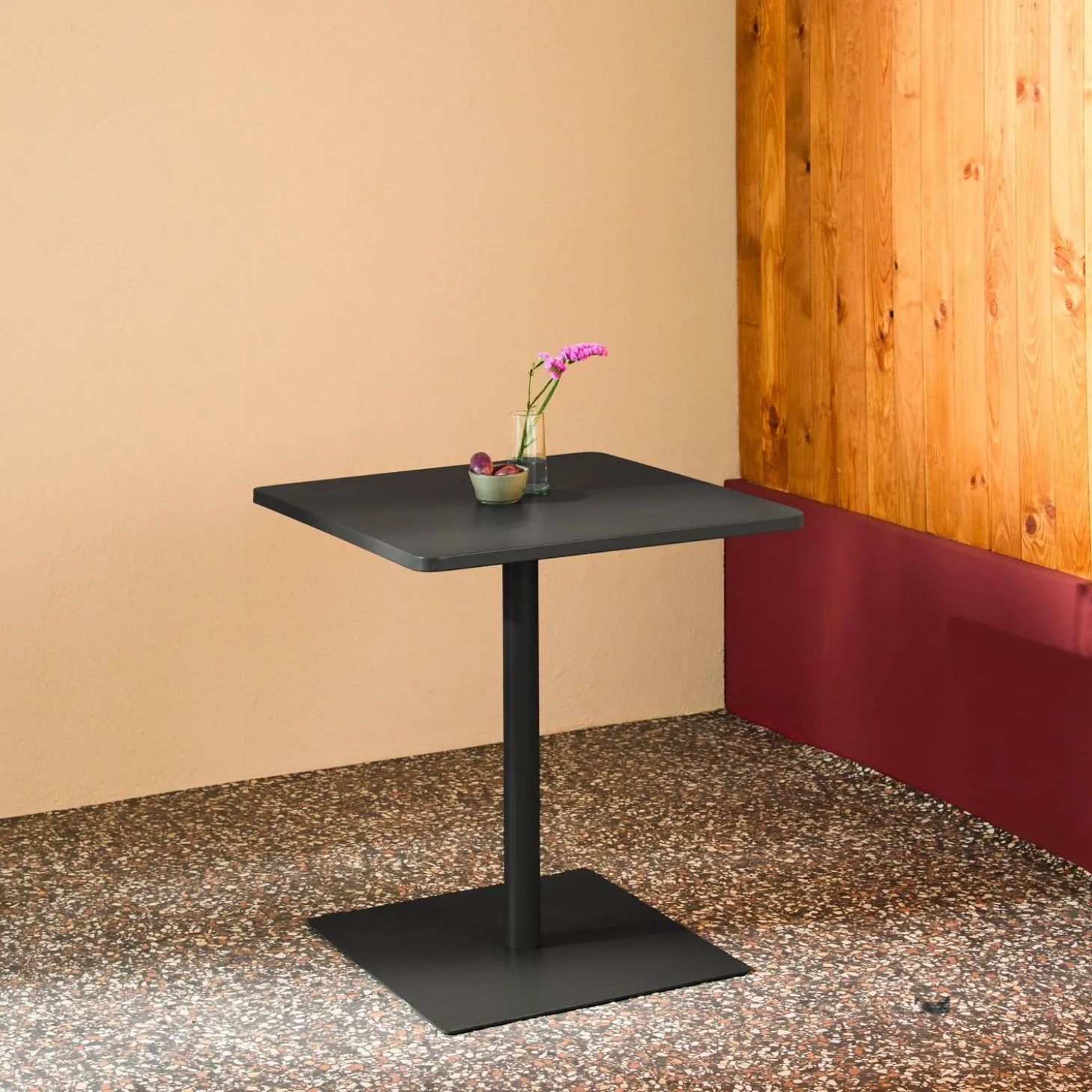 Mesa de jardim bistrô quadrada de aço, 2 lugares