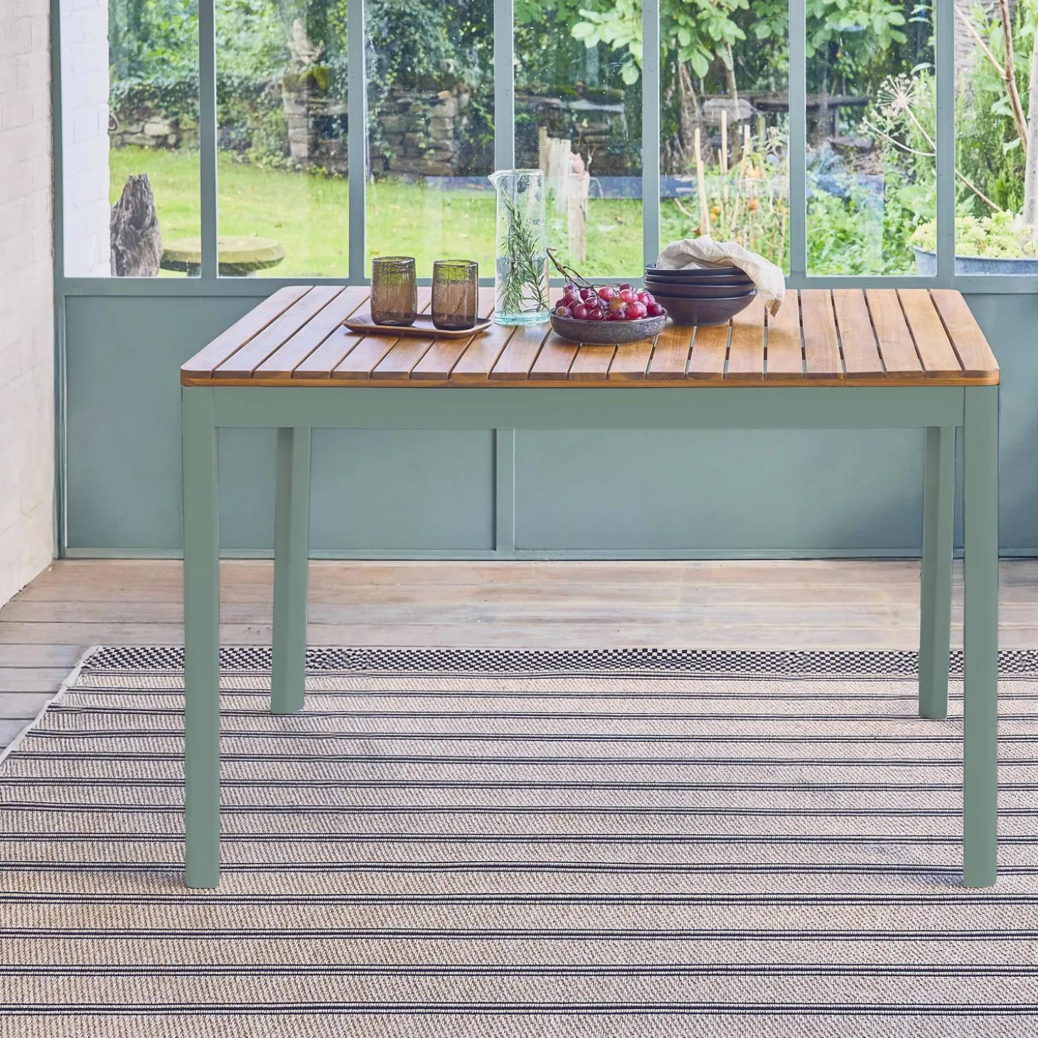 Mesa de jardim de acácia com cantos arredondados, 6 lugares