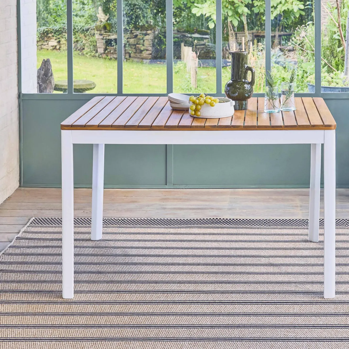 Mesa de jardim de acácia com cantos arredondados, 6 lugares