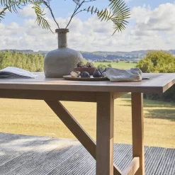 Mesa de jardim de madeira de eucalipto para 8 pessoas
