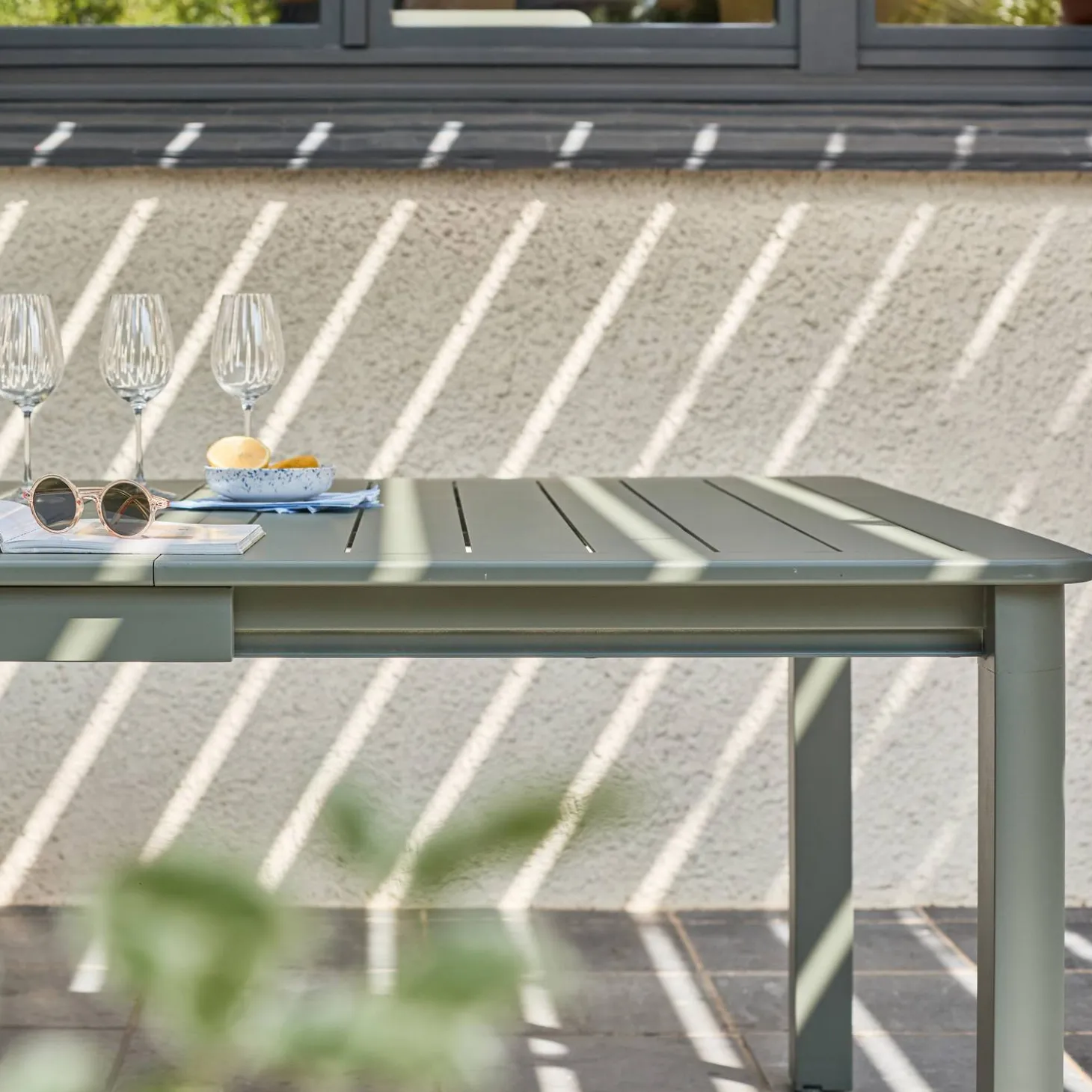 Mesa de jardim extensível em alumínio, 12 lugares