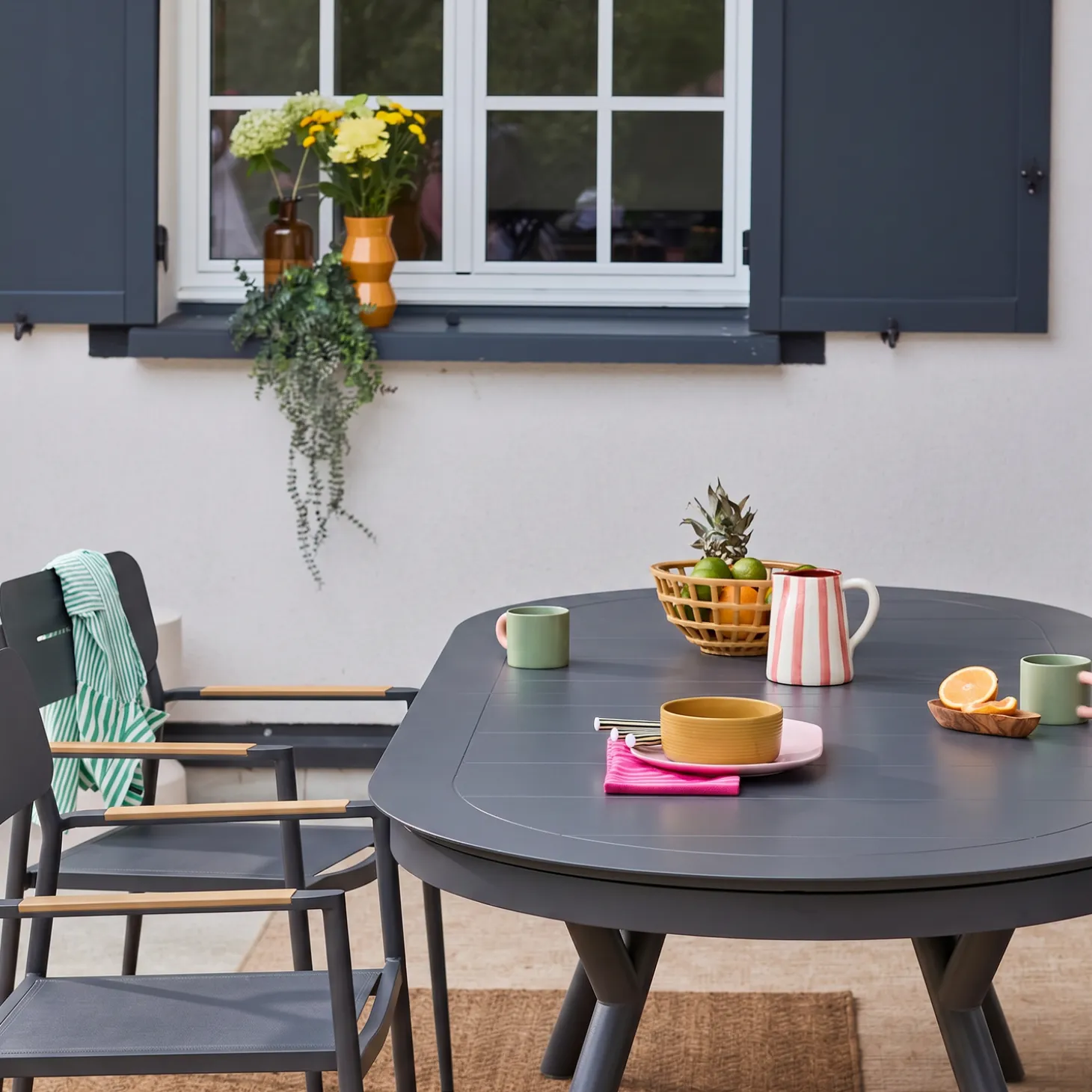 Mesa de jardim oval extensível em alumínio para 10 lugares