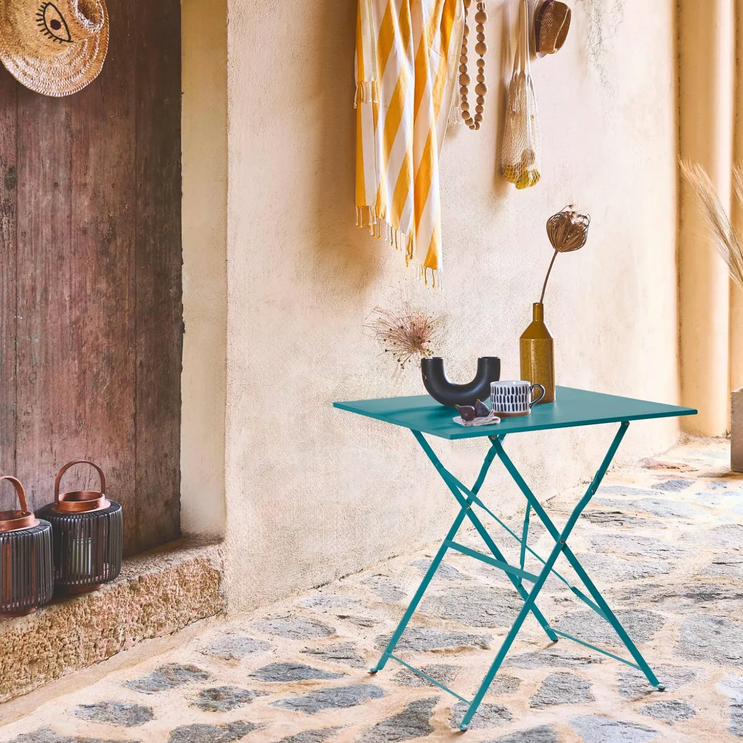 Mesa de jardim quadrada dobrável estilo bistrô, 2 lugares