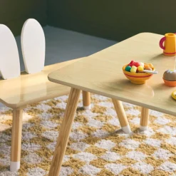 Mesa para crianças + 2 cadeiras