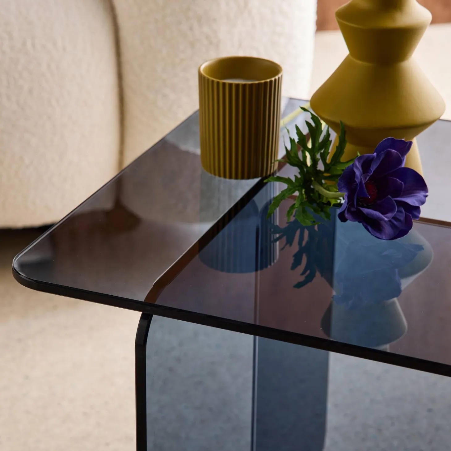 Mesa quadrada em cristal temperado