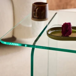 Mesa quadrada em cristal temperado