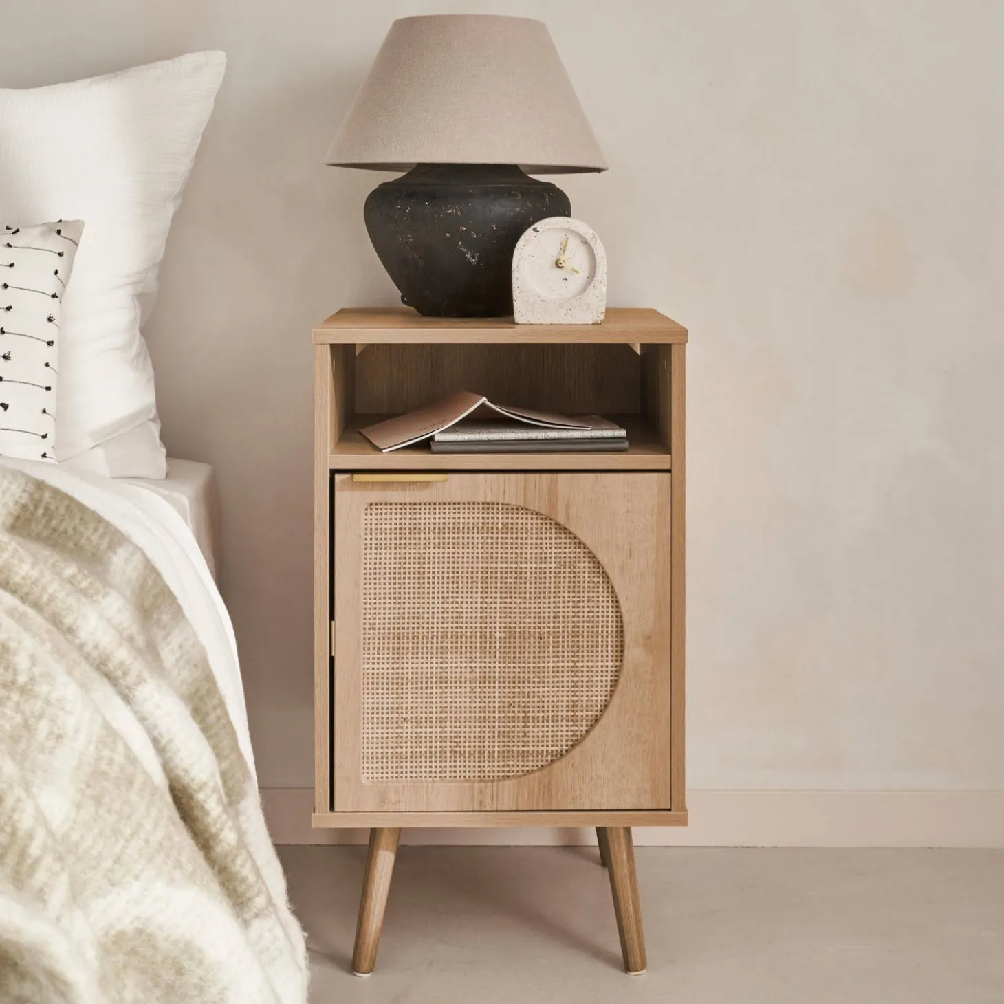 Mesas de cabeceira com efeito madeira, set de 2