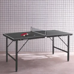 Mini mesa de ping pong dobrável com 4 raquetes e 6 bolas