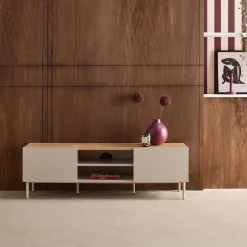 Móvel de TV em metal e decoração em madeira com 2 portas, 140cm